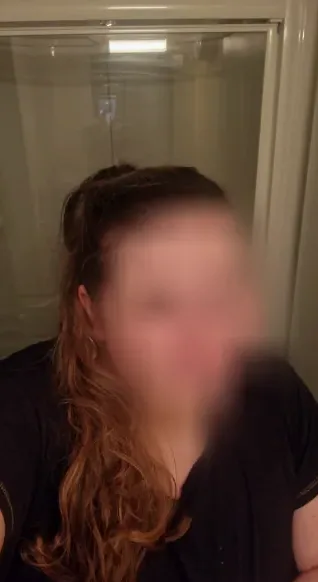Alberte, 26