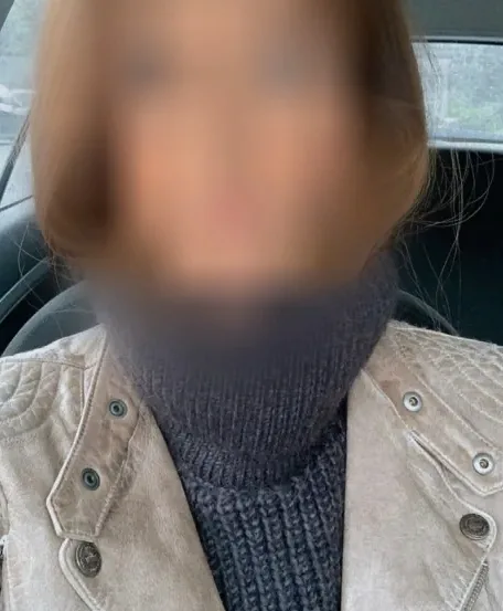 Anne, 37