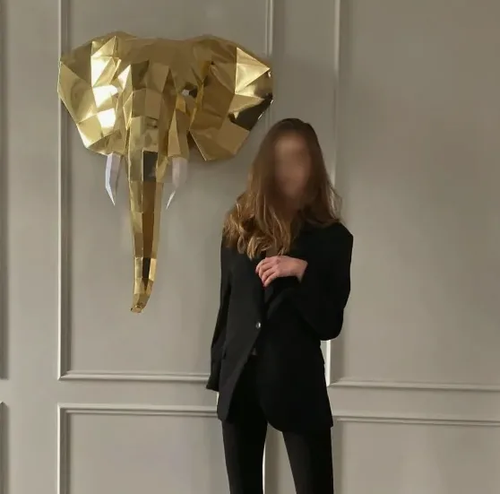 Emilia, 33