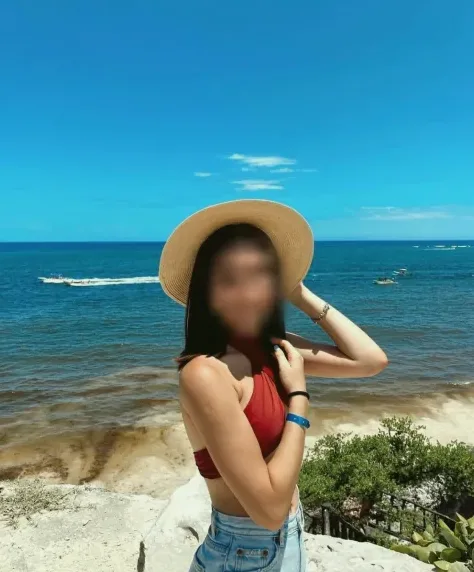 Esther, 22