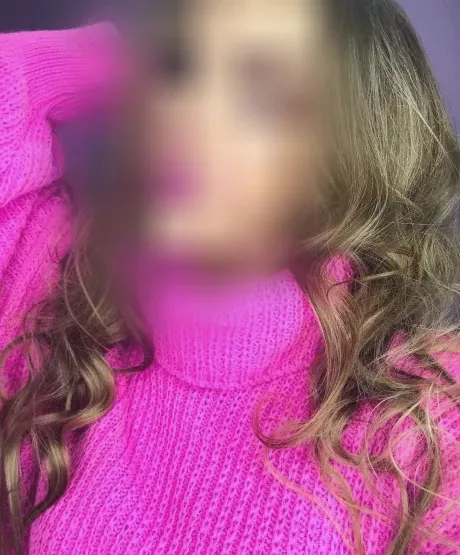 Isabella, 36