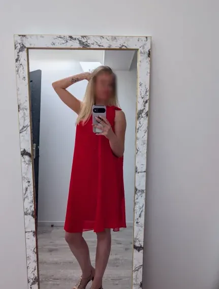 Jovana, 30