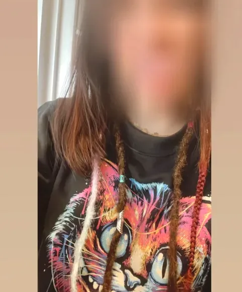 Julie, 31