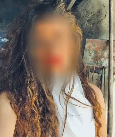 Karla, 32