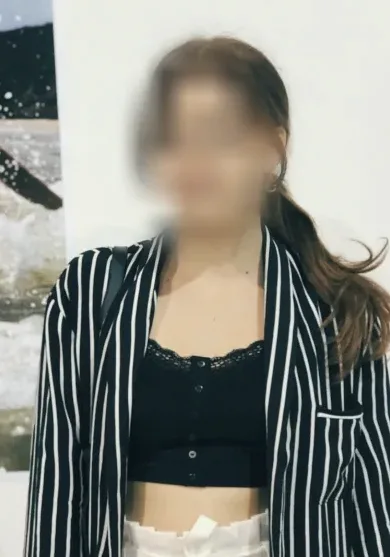 Louise, 28