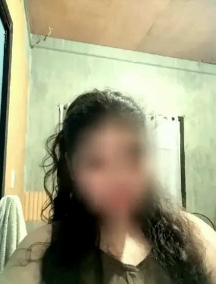 Molly, 20