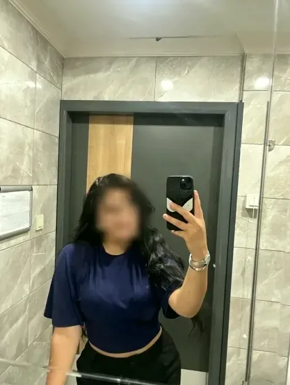 Nadia, 20