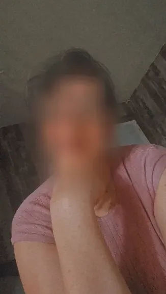 Nadia, 27