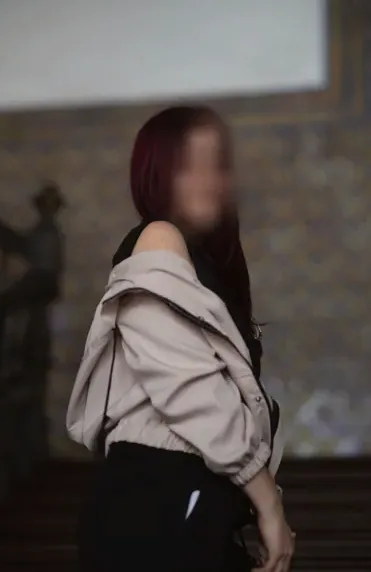 Rosa, 26