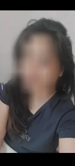 Rosa, 31