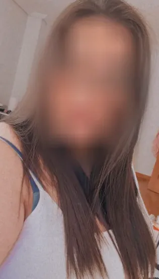 Rosa, 29